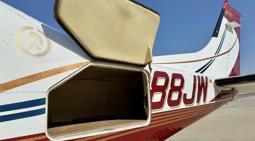 1986 CESSNA P210R Photo 3